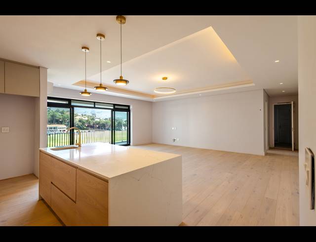 3 BEDROOM APARTMENT SOLD IN ORANJEZICHT